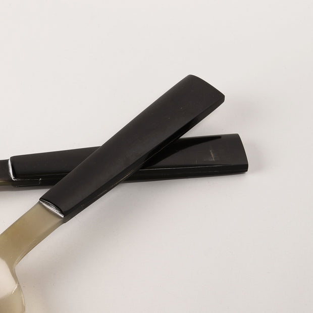 Black Handle Horn Server